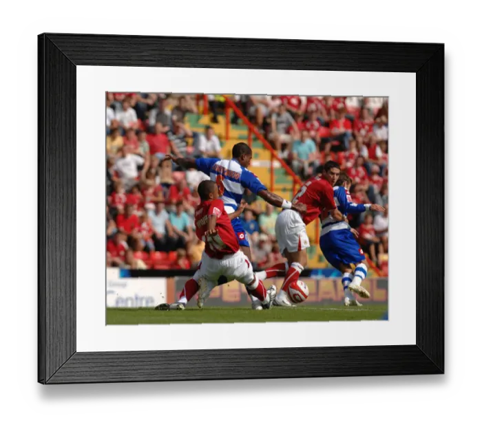 Framed Print : A Football Rivalry: Bristol City vs QPR - Season 08-09 Framed Print : A Football Rivalry: Bristol City vs QPR - Season 08-09