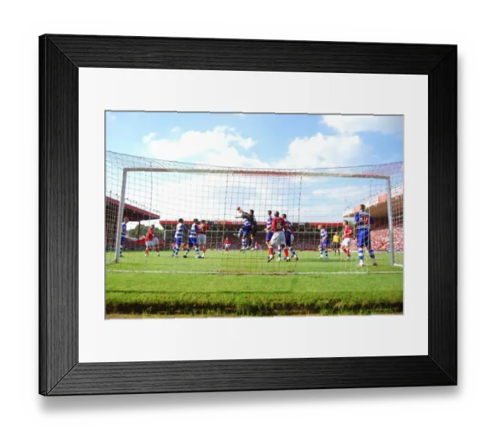 Framed Print : Bristol City vs QPR: A Football Rivalry from the 08-09 Season Framed Print : Bristol City vs QPR: A Football Rivalry from the 08-09 Season