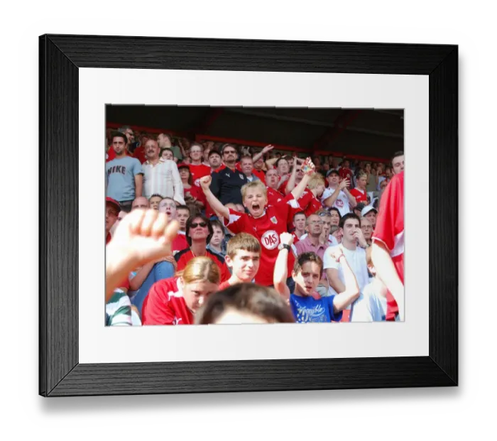 Framed Print : Bristol City vs QPR: A Football Rivalry from the 08-09 Season Framed Print : Bristol City vs QPR: A Football Rivalry from the 08-09 Season