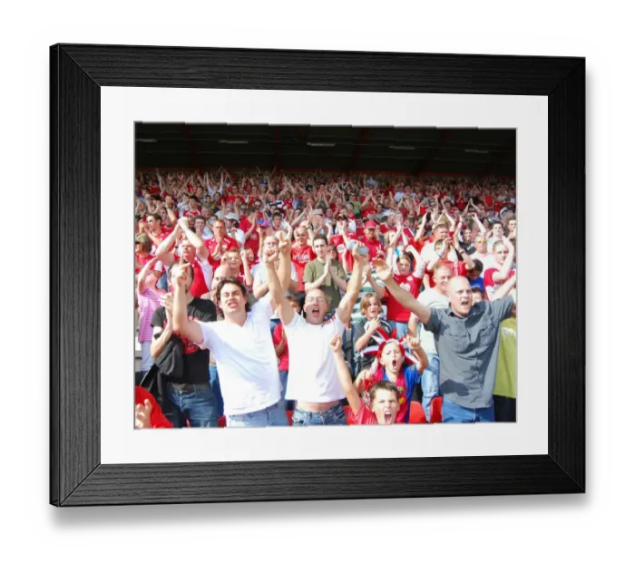 Framed Print : Bristol City vs. QPR: 08-09 Season First Team Clash Framed Print : Bristol City vs. QPR: 08-09 Season First Team Clash