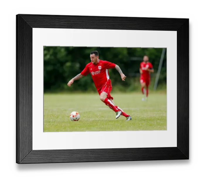 Framed Print : Bristol City's Lee Tomlin in Action during Pre-Season Community Match vs Hengrove Athletic Framed Print : Bristol City's Lee Tomlin in Action during Pre-Season Community Match vs Hengrove Athletic