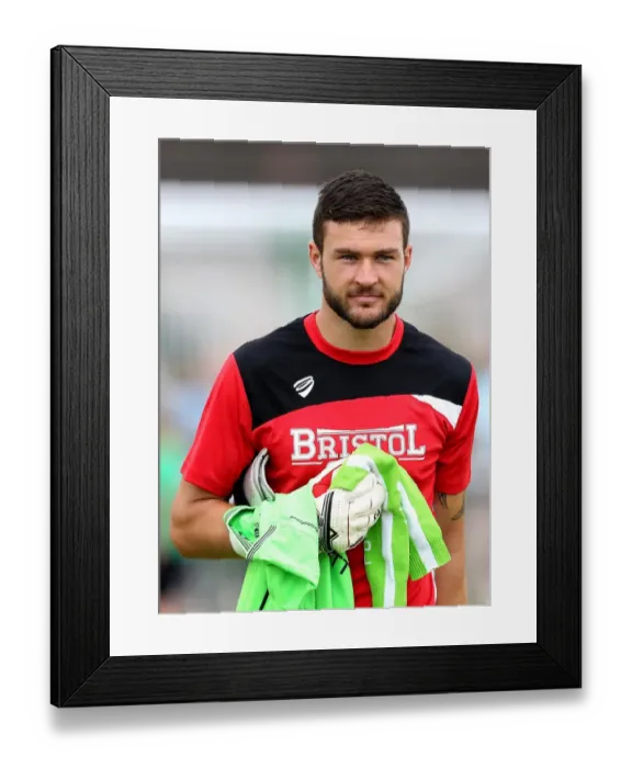 Framed Print : Bristol City FC: Richard O'Donnell in Pre-Season Action Against Hengrove Athletic (10.07.2016)