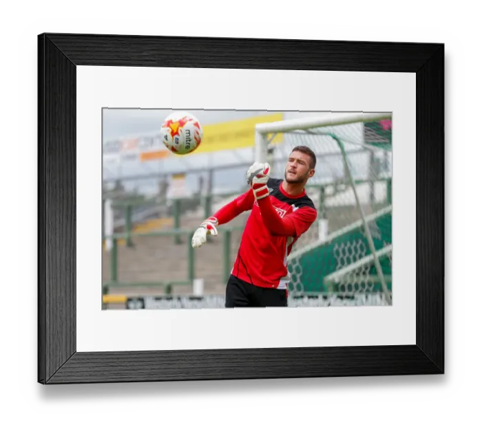 Framed Print : Bristol City's Richard O'Donnell in Action at Huish Park against Yeovil Town (16.07.2016) Framed Print : Bristol City's Richard O'Donnell in Action at Huish Park against Yeovil Town (16.07.2016)