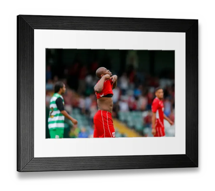 Framed Print : Bristol City's Arnold Garita Disappointed After Missing One-on-One Chance vs. Yeovil Town (16.07.2016) Framed Print : Bristol City's Arnold Garita Disappointed After Missing One-on-One Chance vs. Yeovil Town (16.07.2016)