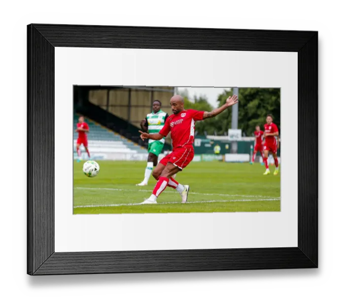 Framed Print : Bristol City's Samuel Armenteros in Action during Pre-Season Friendly against Yeovil Town (2016) Framed Print : Bristol City's Samuel Armenteros in Action during Pre-Season Friendly against Yeovil Town (2016)