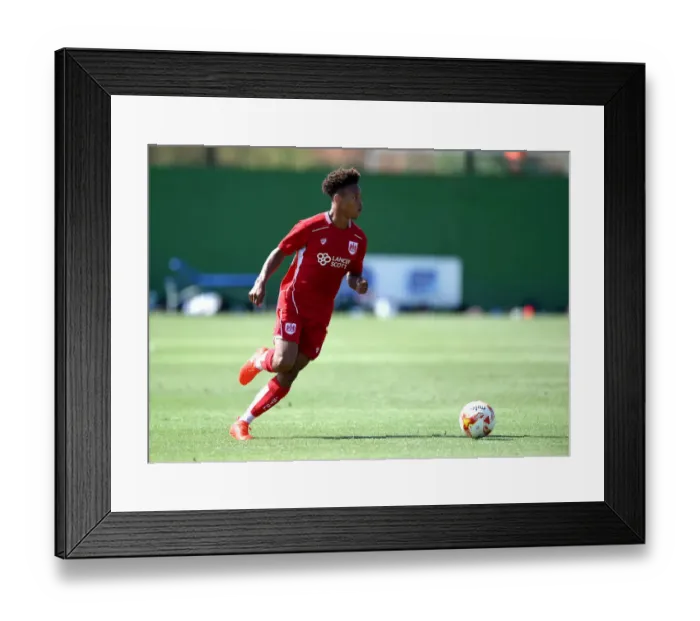 Framed Print : Bobby Reid in Action: UCAM vs. Bristol City Pre-season Friendly, 2016 Framed Print : Bobby Reid in Action: UCAM vs. Bristol City Pre-season Friendly, 2016