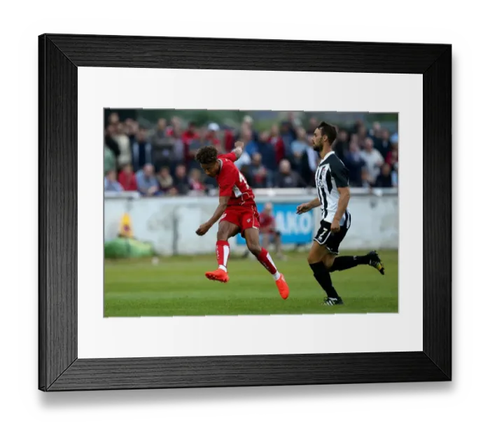Framed Print : Bobby Reid Scores Stunner: Bristol City vs Bath City, 2016 Framed Print : Bobby Reid Scores Stunner: Bristol City vs Bath City, 2016