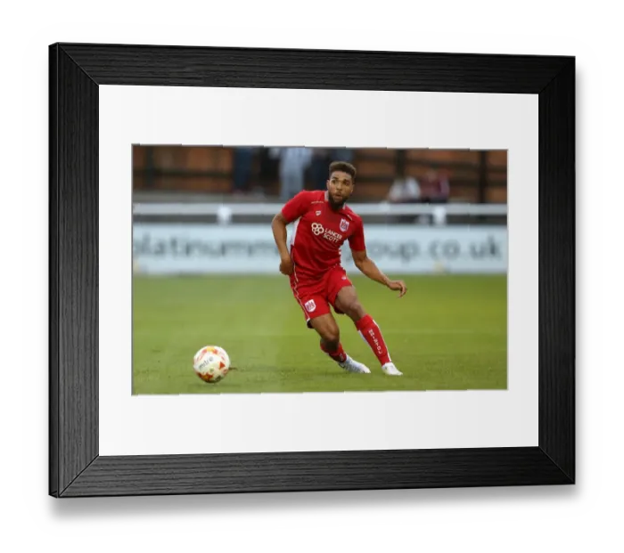 Framed Print : Bristol City's Scott Golbourne in Action Against Bath City, 2016