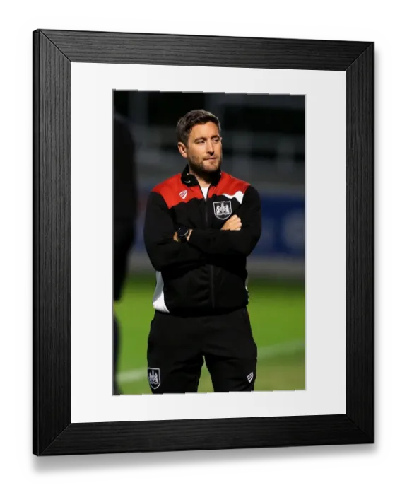 Framed Print : Bristol City Manager Lee Johnson Leads Team at Bath City Pre-Season Friendly, July 2016 Framed Print : Bristol City Manager Lee Johnson Leads Team at Bath City Pre-Season Friendly, July 2016