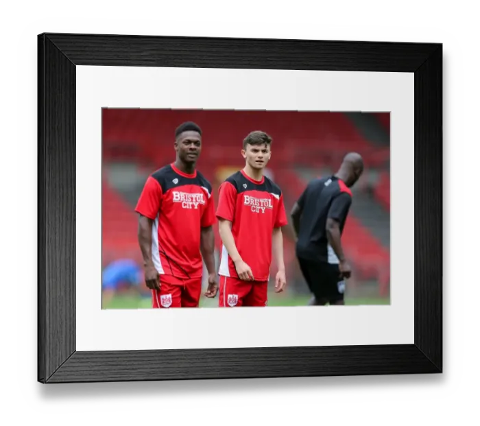 Framed Print : Bristol City's Jonny Smith Ponders at Ashton Gate during Pre-Season Friendly vs Portsmouth (30.07.2016) Framed Print : Bristol City's Jonny Smith Ponders at Ashton Gate during Pre-Season Friendly vs Portsmouth (30.07.2016)