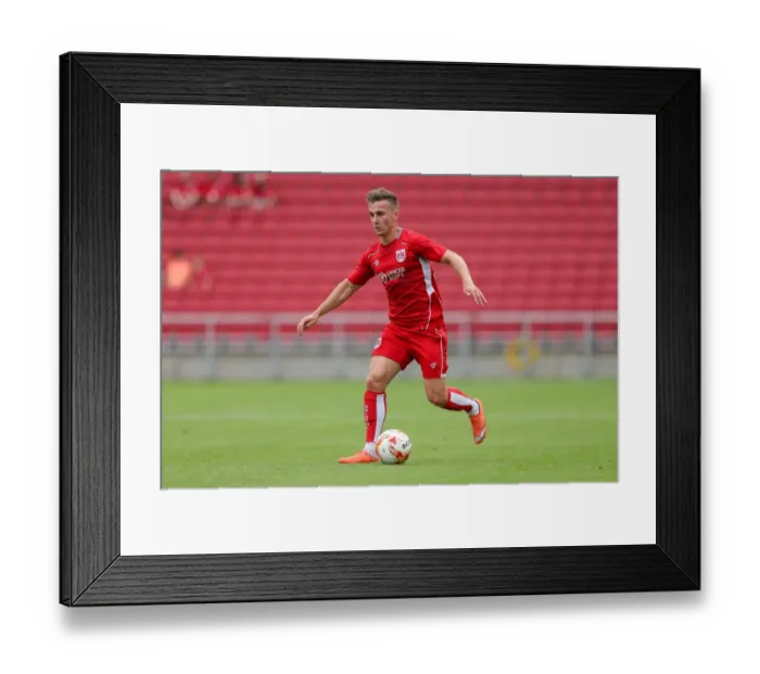 Framed Print : Bristol City's Joe Bryan in Action at Ashton Gate Stadium (Pre-Season Friendly vs Portsmouth, 2016) Framed Print : Bristol City's Joe Bryan in Action at Ashton Gate Stadium (Pre-Season Friendly vs Portsmouth, 2016)