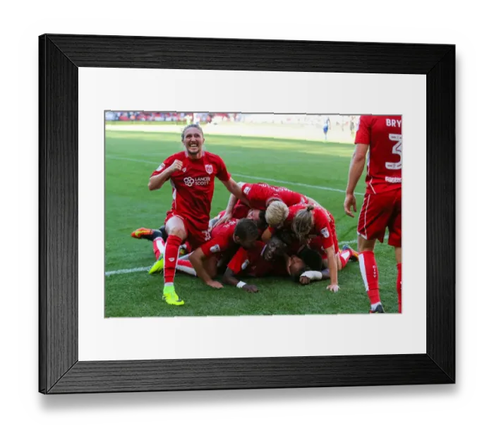 Framed Print : Bristol City's Luke Ayling and Bobby Reid Celebrate 2-1 Goal Against Wigan Athletic, Sky Bet EFL Championship, Ashton Gate Stadium Framed Print : Bristol City's Luke Ayling and Bobby Reid Celebrate 2-1 Goal Against Wigan Athletic, Sky Bet EFL Championship, Ashton Gate Stadium