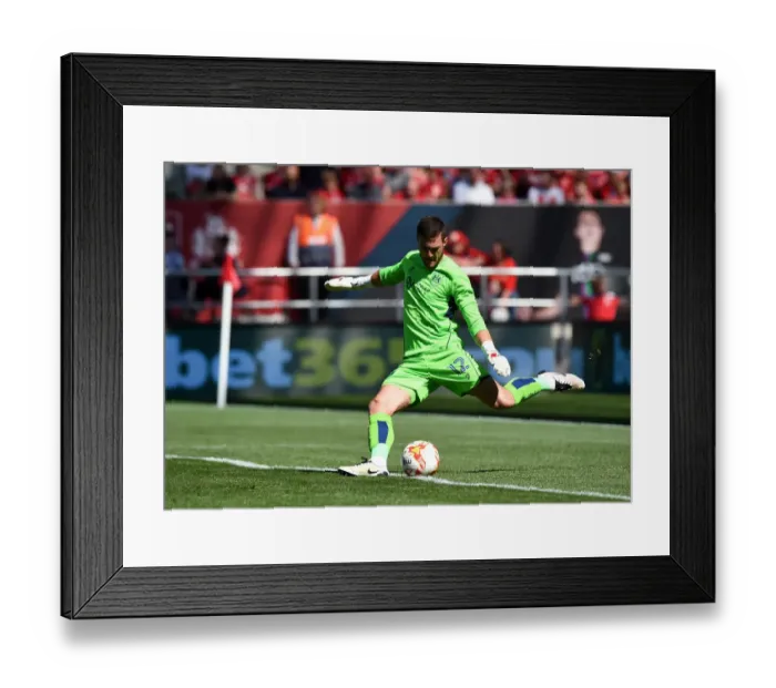 Framed Print : Bristol City vs Wigan Athletic: Richard O'Donnell in Action at Ashton Gate, Sky Bet Championship Framed Print : Bristol City vs Wigan Athletic: Richard O'Donnell in Action at Ashton Gate, Sky Bet Championship