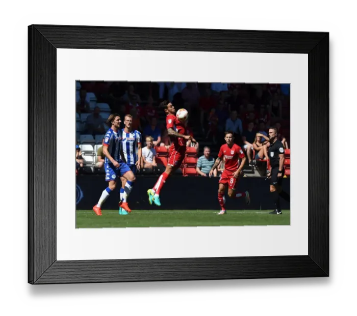 Framed Print : Marlon Pack in Action: Bristol City vs Wigan Athletic, Sky Bet Championship, Ashton Gate, 2016