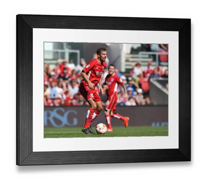 Framed Print : Gary O'Neil in Action: Bristol City vs Wigan Athletic, Sky Bet Championship, Ashton Gate Framed Print : Gary O'Neil in Action: Bristol City vs Wigan Athletic, Sky Bet Championship, Ashton Gate