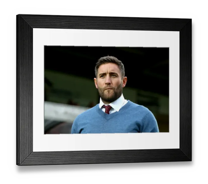 Framed Print : Johnson Leads Bristol City in League Cup Clash against Wycombe Wanderers Framed Print : Johnson Leads Bristol City in League Cup Clash against Wycombe Wanderers