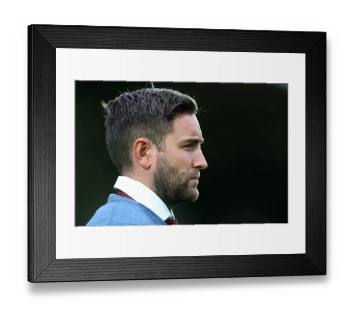 Framed Print : Johnson's Debut: Wycombe Wanderers vs. Bristol City, 09-08-16