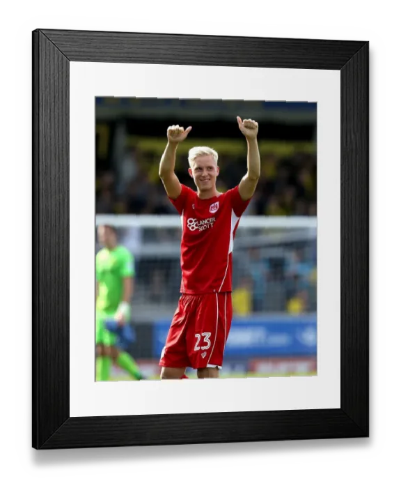 Framed Print : Hordur Magnusson's Thumbs Up: Burton Albion vs. Bristol City, 2016 Framed Print : Hordur Magnusson's Thumbs Up: Burton Albion vs. Bristol City, 2016