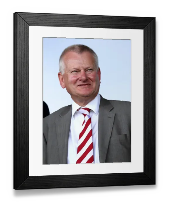 Framed Print : Steve Lansdown, Bristol City Majority Shareholder, at Burton Albion Match, Sky Bet Championship (August 13, 2016)