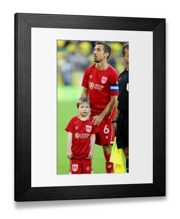 Framed Print : Gary O'Neil and Mandot: A Championship Showdown at Carrow Road