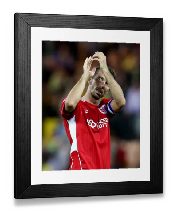 Framed Print : Gary O'Neil's Victory Applause: Norwich City vs. Bristol City, Sky Bet Championship (16 / 08 / 2016) Framed Print : Gary O'Neil's Victory Applause: Norwich City vs. Bristol City, Sky Bet Championship (16 / 08 / 2016)