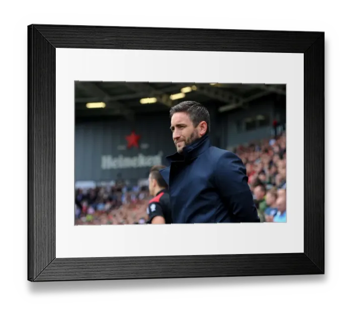 Framed Print : Johnson's Charge: Bristol City vs Newcastle United in Sky Bet Championship (2016)