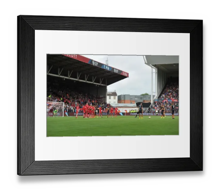 Framed Print : Newcastle United Ready for Free-Kick at Ashton Gate: Bristol City vs Newcastle United, Sky Bet Championship
