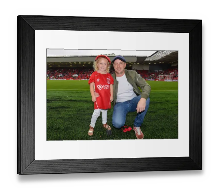 Framed Print : Bristol City vs Newcastle United: A Championship Showdown at Ashton Gate (August 2016)