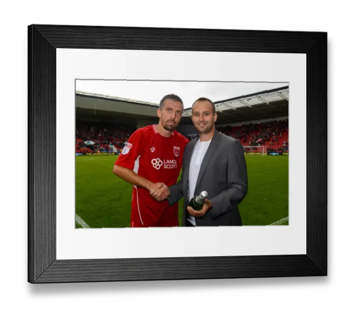 Framed Print : Gary O'Neil Receives Man of the Match Award vs Newcastle United (Bristol City 2016) Framed Print : Gary O'Neil Receives Man of the Match Award vs Newcastle United (Bristol City 2016)