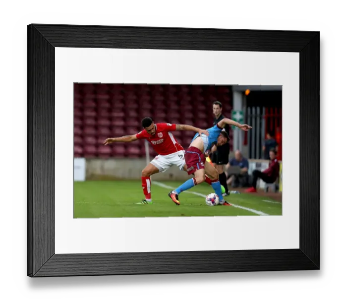 Framed Print : Bristol City's Derrick Williams Tackles Tom Hopper of Scunthorpe United in EFL Cup Clash