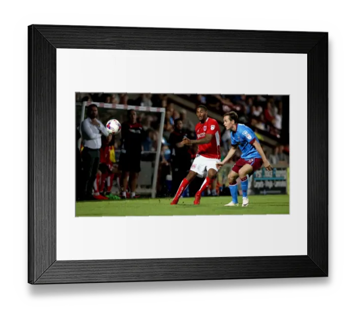 Framed Print : Bristol City's Mark Little Dribbles Past Scunthorpe United's Josh Morris in EFL Cup Clash