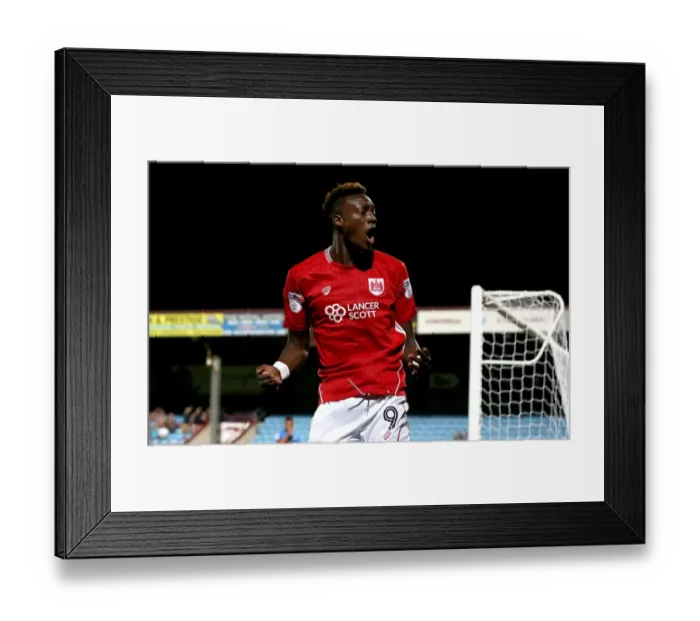 Framed Print : Tammy Abraham's Frustration: Scunthorpe United vs. Bristol City, 23rd August 2016