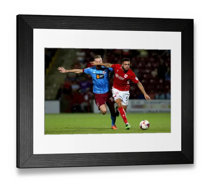 Framed Print : Derrick Williams Outmaneuvers Kevin van Veen: Scunthorpe United vs. Bristol City, EFL Cup 2016 Framed Print : Derrick Williams Outmaneuvers Kevin van Veen: Scunthorpe United vs. Bristol City, EFL Cup 2016