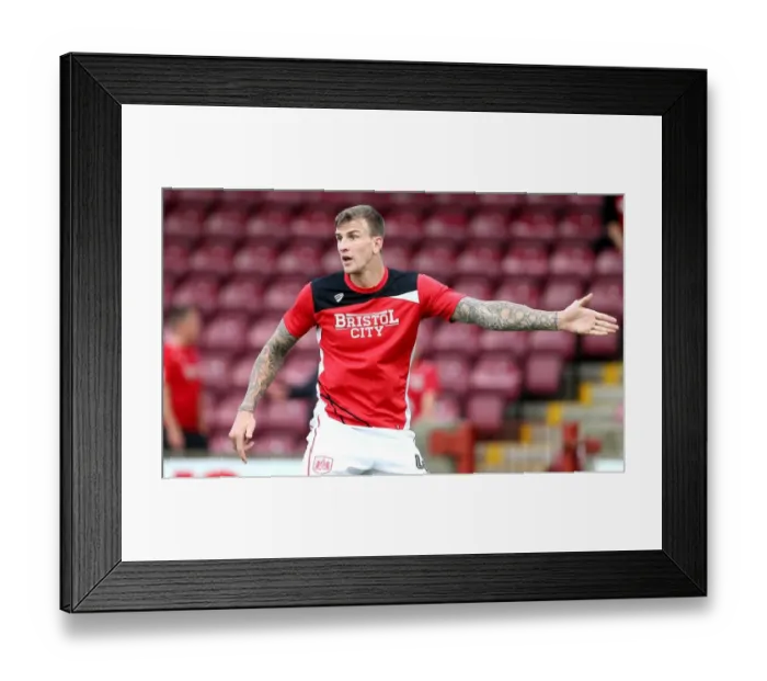 Framed Print : Aden Flint's Pre-Match Routine: Scunthorpe United vs. Bristol City, 2016