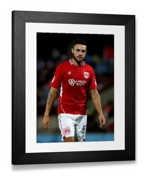Framed Print : Derrick Williams in Action: Scunthorpe United vs. Bristol City, EFL Cup 2016