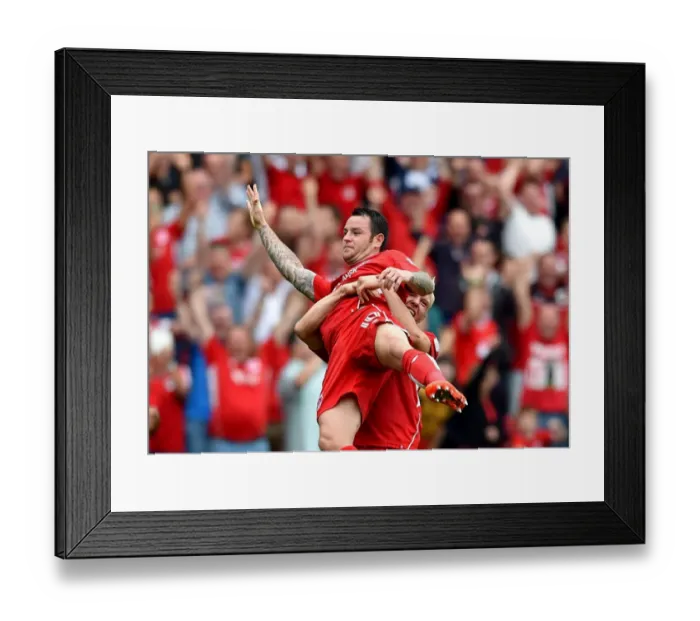 Framed Print : Bristol City's Euphoric Moment: Lee Tomlin Scores Against Aston Villa (27 / 08 / 2016) Framed Print : Bristol City's Euphoric Moment: Lee Tomlin Scores Against Aston Villa (27 / 08 / 2016)