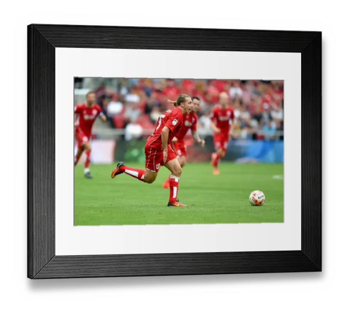 Framed Print : Luke Freeman in Action: Bristol City vs Aston Villa, 2016