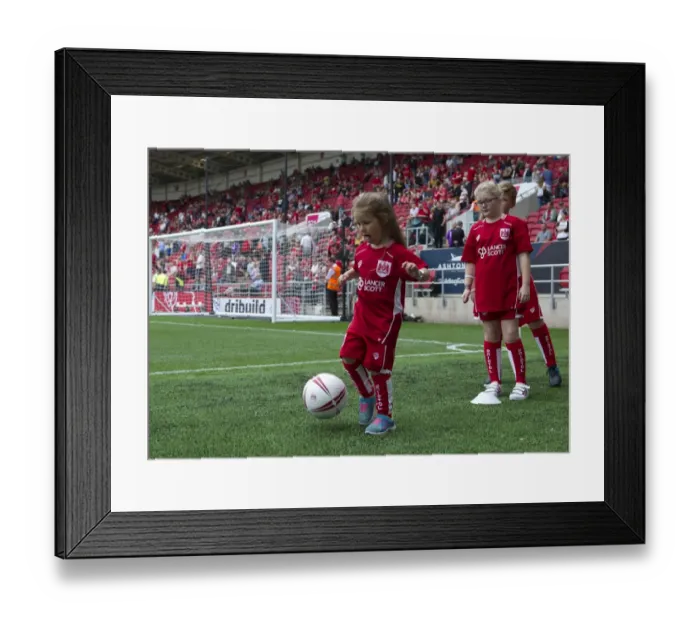Framed Print : Bristol City vs Aston Villa Clash: Football Action at Ashton Gate, August 2016 Framed Print : Bristol City vs Aston Villa Clash: Football Action at Ashton Gate, August 2016