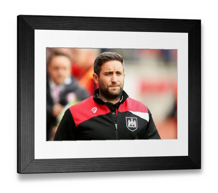 Framed Print : Johnson Guides Bristol City at Rotherham United: Sky Bet Championship Clash Framed Print : Johnson Guides Bristol City at Rotherham United: Sky Bet Championship Clash