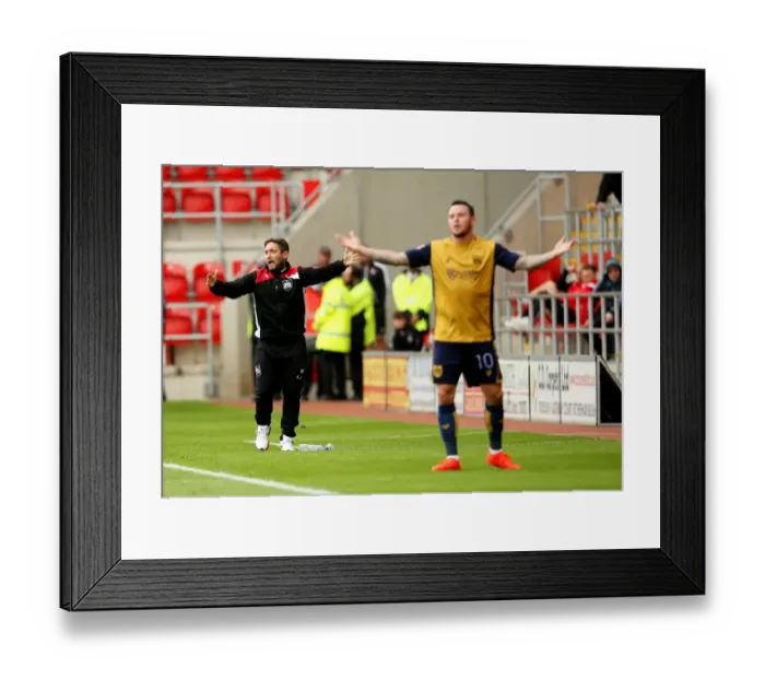 Framed Print : Johnson and Tomlin's Frustrated Reaction: Rotherham United vs. Bristol City, Sky Bet Championship (10.09.16)