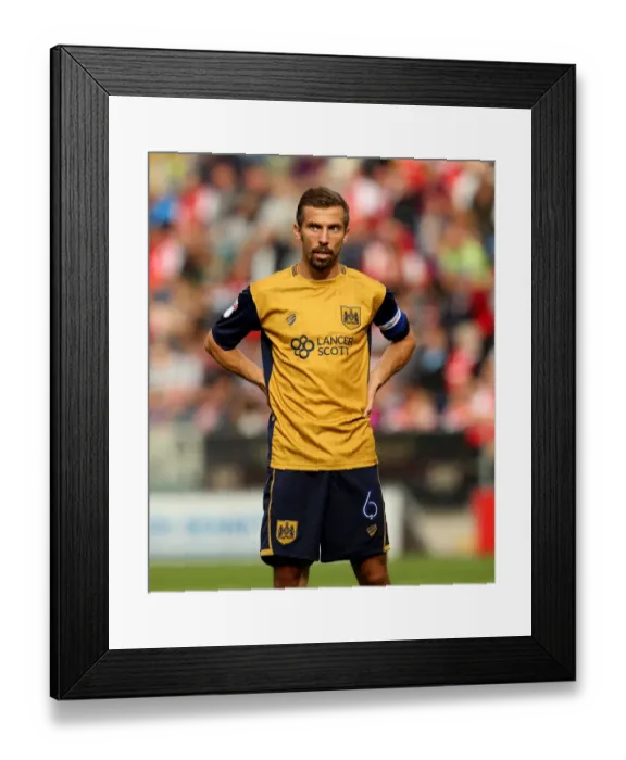 Framed Print : Gary O'Neil of Bristol City in Action against Rotherham United, Sky Bet Championship (September 10, 2016) Framed Print : Gary O'Neil of Bristol City in Action against Rotherham United, Sky Bet Championship (September 10, 2016)