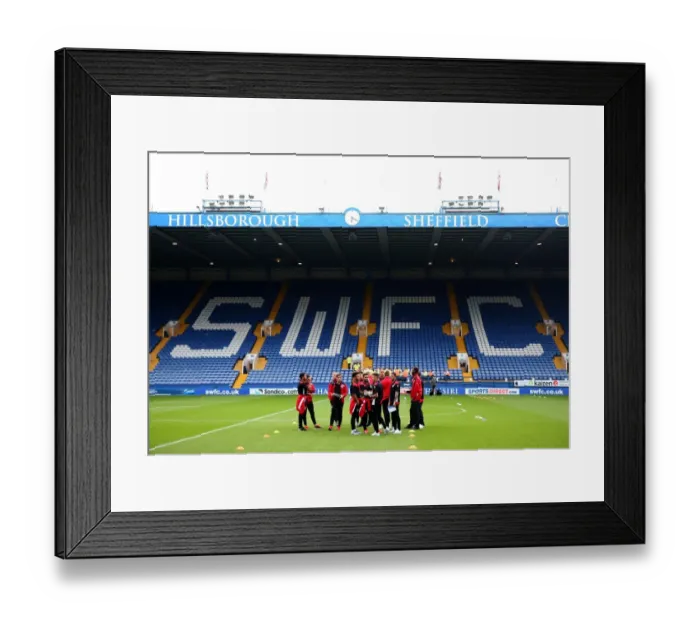 Framed Print : Bristol City Players Arrive at Hillsborough Ahead of Sheffield Wednesday Clash