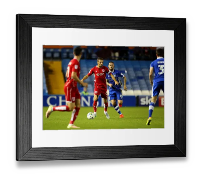 Framed Print : Gary O'Neil in Action: Sheffield Wednesday vs. Bristol City Championship Clash (September 13, 2016) Framed Print : Gary O'Neil in Action: Sheffield Wednesday vs. Bristol City Championship Clash (September 13, 2016)