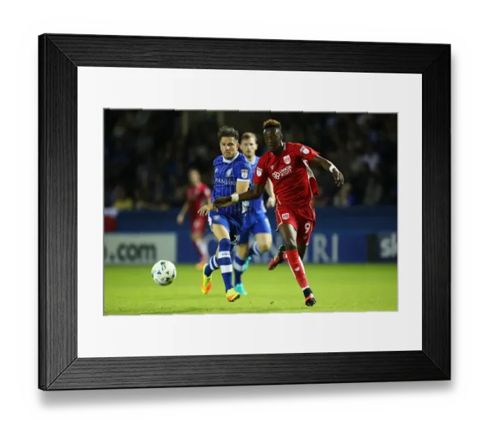 Framed Print : Charging Ahead: Tammy Abraham's Attack on Sheffield Wednesday in Championship Clash, September 2016