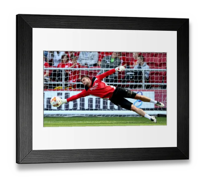 Framed Print : Bristol City FC: Richard O'Donnell Warming Up Ahead of Derby County Clash at Ashton Gate Framed Print : Bristol City FC: Richard O'Donnell Warming Up Ahead of Derby County Clash at Ashton Gate