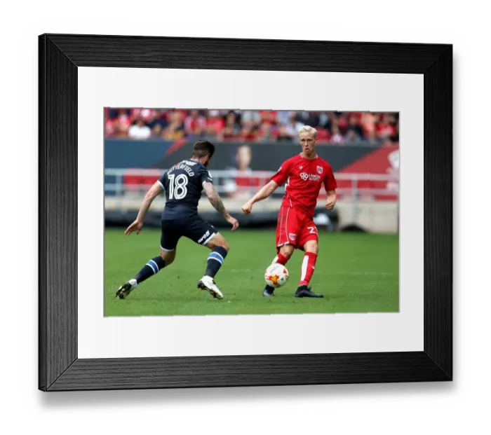 Framed Print : Hordur Magnusson Passes the Ball for Bristol City Against Derby County, Sky Bet Championship, Ashton Gate Stadium, 2016