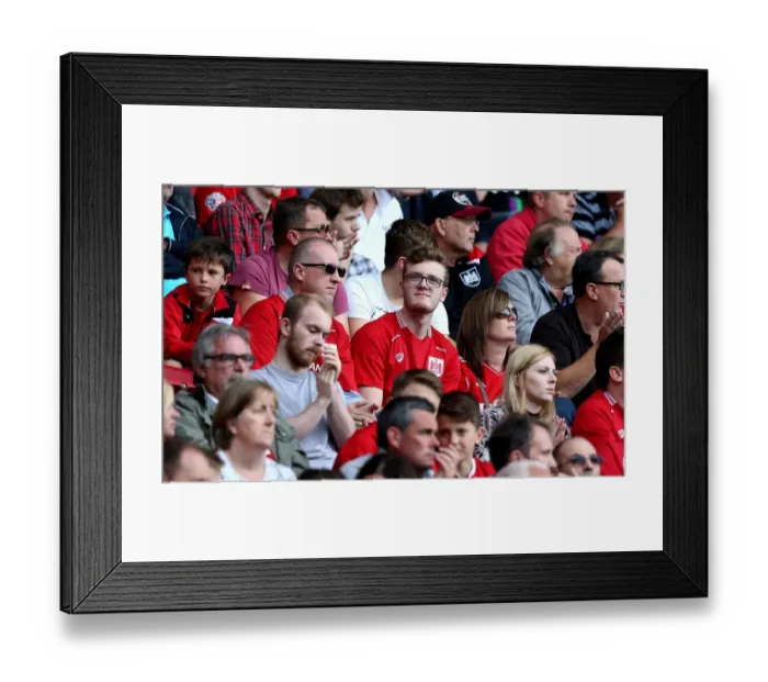 Framed Print : Passionate Bristol City Fans at Ashton Gate Stadium during Sky Bet Championship Match against Derby County (17 / 09 / 2016) Framed Print : Passionate Bristol City Fans at Ashton Gate Stadium during Sky Bet Championship Match against Derby County (17 / 09 / 2016)