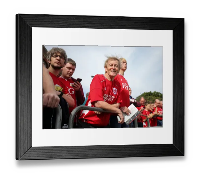 Framed Print : Bristol City Fans Gather at Craven Cottage before Fulham Match, September 2016 Framed Print : Bristol City Fans Gather at Craven Cottage before Fulham Match, September 2016