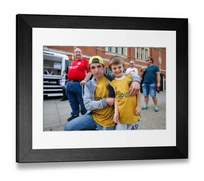 Framed Print : Bristol City Fans Gather at Craven Cottage Ahead of Fulham Match, September 2016 Framed Print : Bristol City Fans Gather at Craven Cottage Ahead of Fulham Match, September 2016