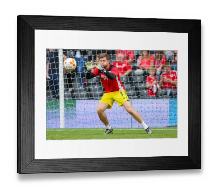 Framed Print : Bristol City's Frank Fielding Prepares for Fulham Showdown at Craven Cottage Framed Print : Bristol City's Frank Fielding Prepares for Fulham Showdown at Craven Cottage
